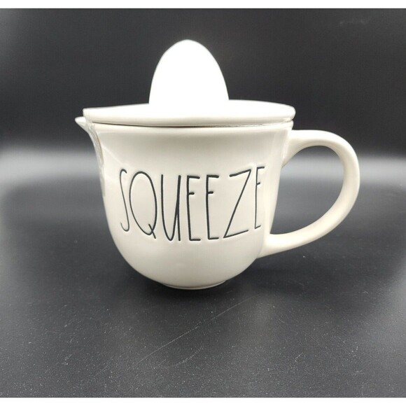 Rae Dunn Squeeze Juicer Orange Lemon  Artisan Collection 3 cup capacity New - Picture 1 of 8
